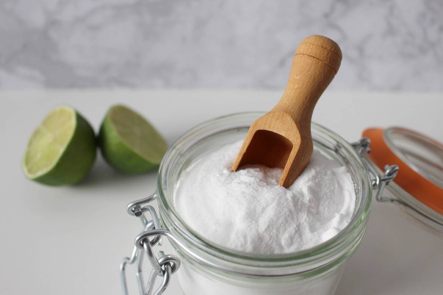 El bicarbonato de sodio no solo es útil en la cocina y la limpieza, también en la belleza