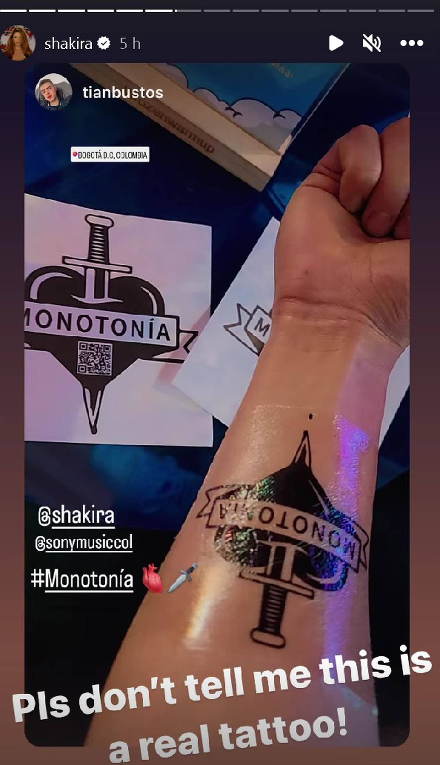 Shakiralover se tatuó el corazón roto de Monotonía