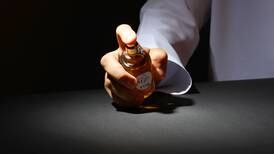 ¿Por qué son famosos los perfumes Dossier? Así huelen las mejores fragancias para hombres