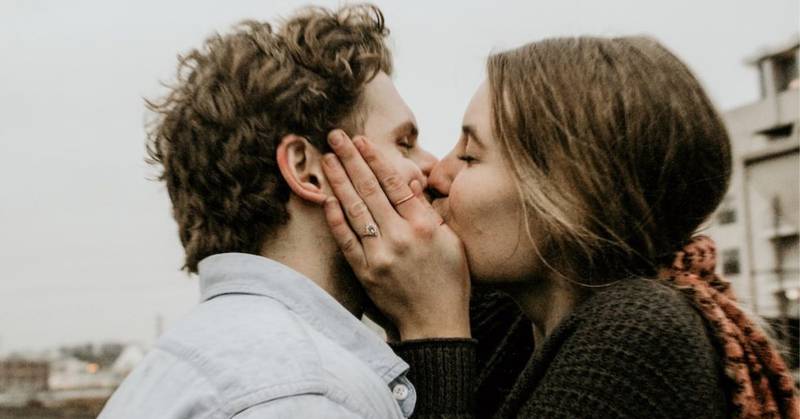 Trucos para besar a un hombre: 5 consejos de los sexólogos para hacerlo más y mejor