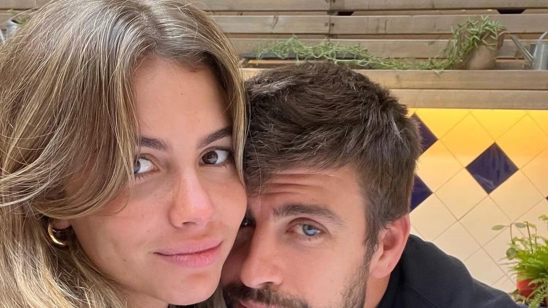 Según la grafóloga Clara Chía Martí no está para nada contenta y Piqué refleja lo que verdaderamente siente por ella.