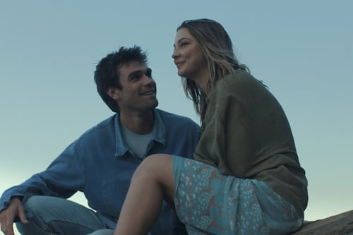 La película que es furor mundial y es perfecta para ver hoy: es muy romántica y emotiva