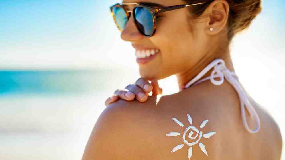 Es importante protegerse mientras estés bajo el sol