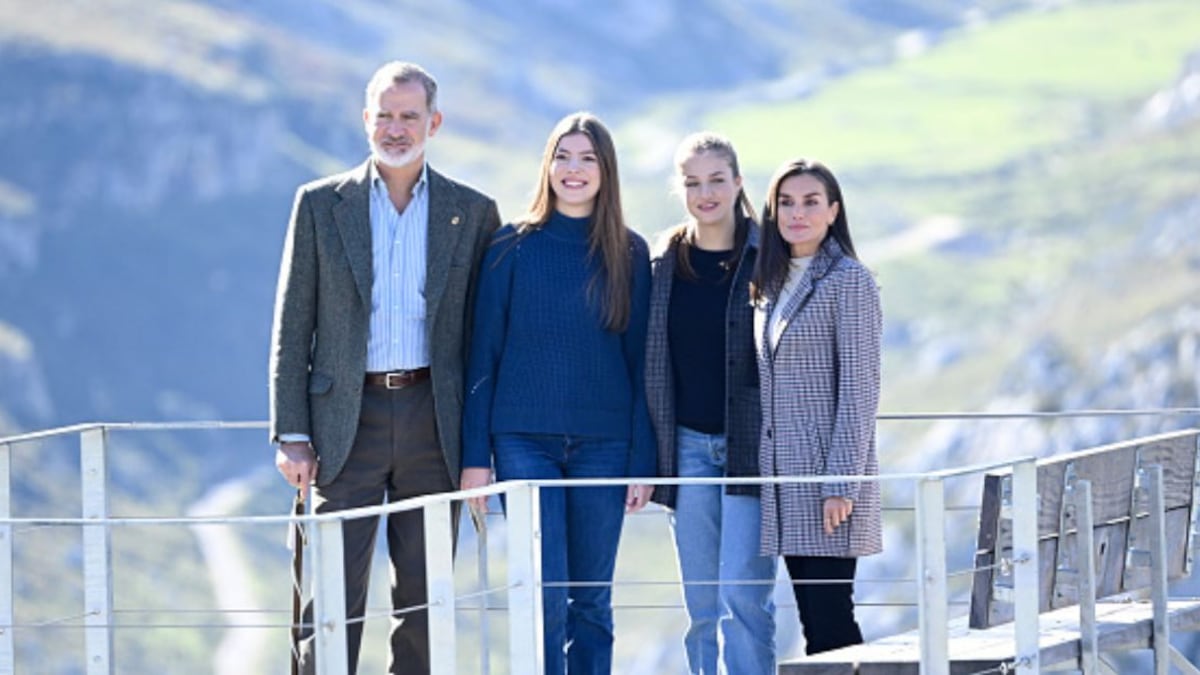 El polémico gesto de la infanta Sofía con el que rompió el protocolo en evento y generó debate