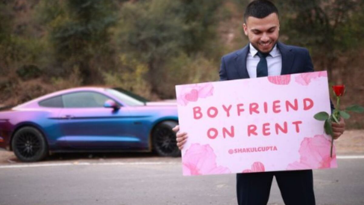 Hombre de 31 años de Gurgaon (India) que ha querido ayudar a los solteros poniéndose en renta a sí mismo