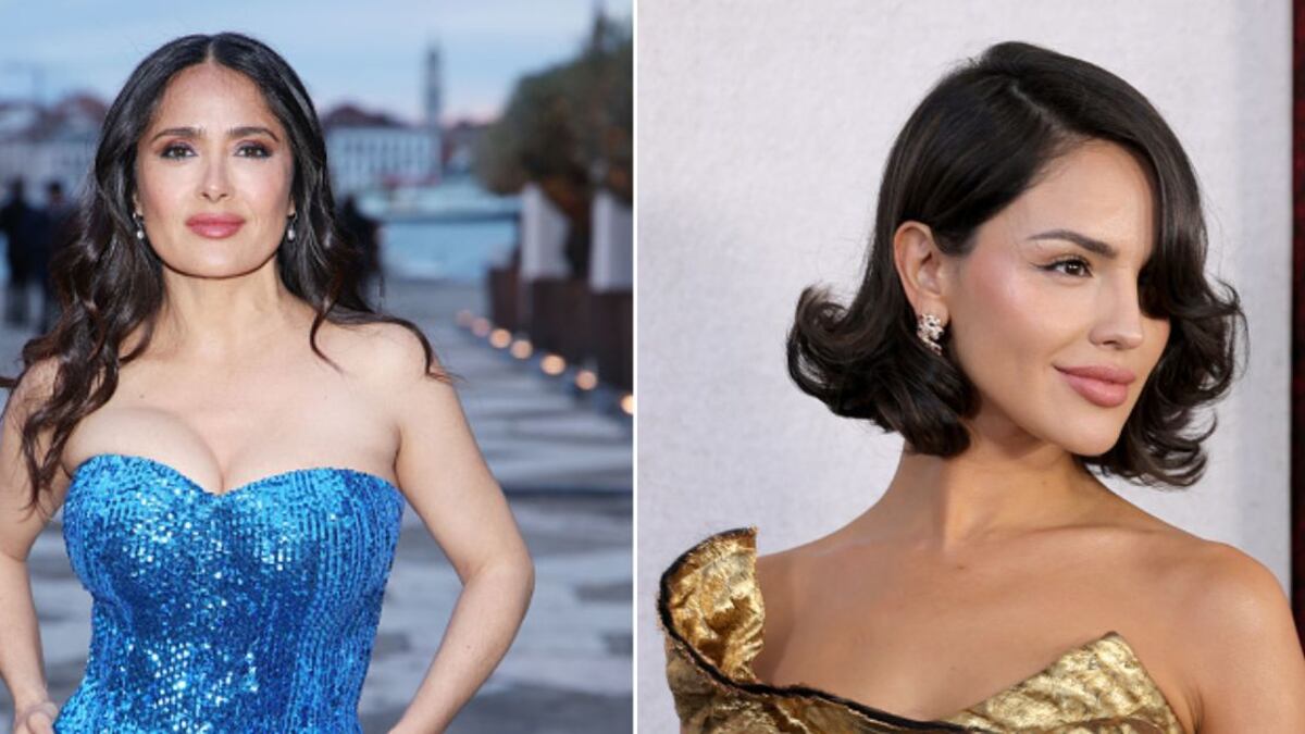 “La foto que tanto necesitábamos”: Eiza Gonzalez aparece junto a Salma Hayek y el momento es icónico