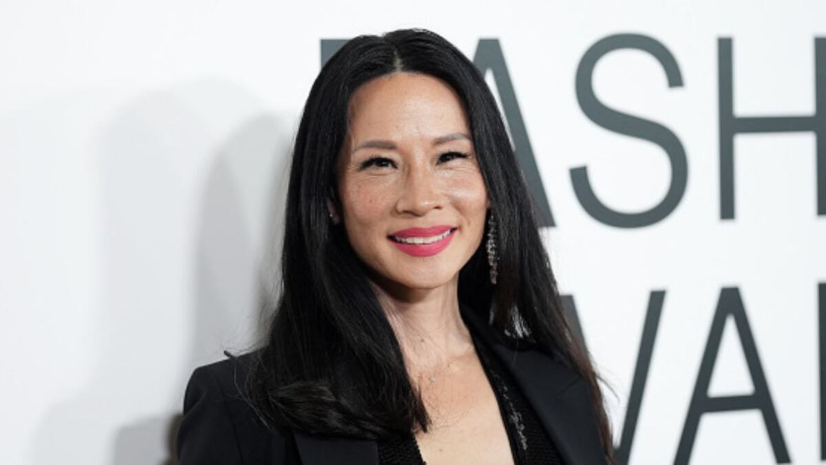 Lucy Liu reaparece a sus 55 años y deja con la boca abierta a las redes: "Parece 10 años más joven"