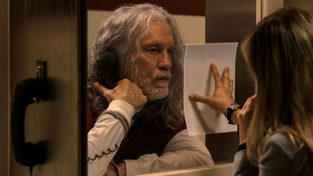 Escenas de la película de suspenso 'Mindcage'