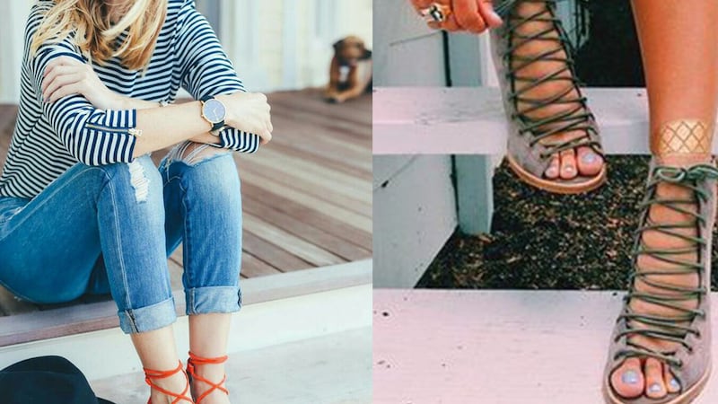 ¡Adiós tacones! Los zapatos corsé son la tendencia más arriesgada del 2026 y así los puedes llevar con jeans