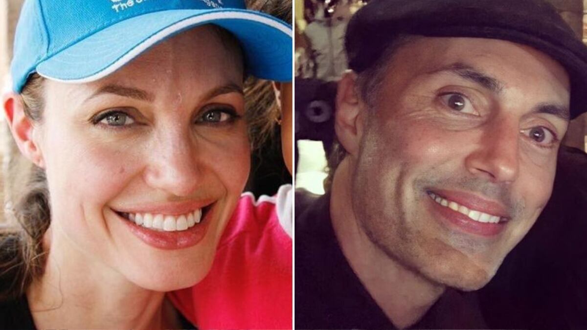 Angelina Jolie y su hermano, James Haven, se llevan dos años de diferencia