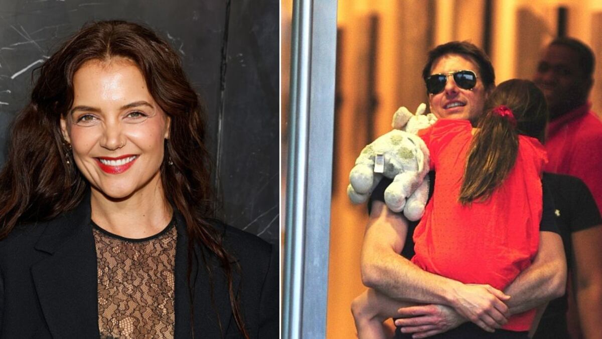 Suri Cruise hizo homenaje a su mamá con un outfit lleno de elegancia urbana y probó que son igualitas