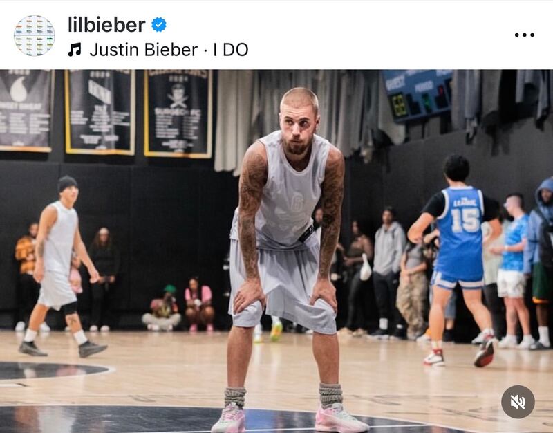 Justin Bieber compartió estas fotografías durante la boda de Selena Gomez