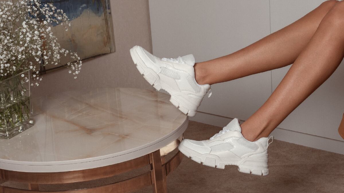 Este es el calzado que los estilistas proponen como alternativa a los tenis.