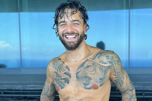 “En la 3 lo vemos clarito” Maluma compartió fotos desnudo y aseguran que se le ve el ‘Maluma baby’