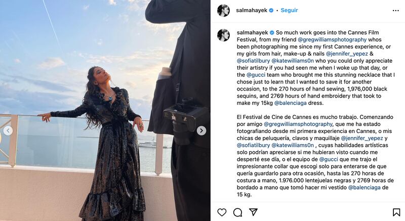 Salma Hayek vestido Balenciaga.