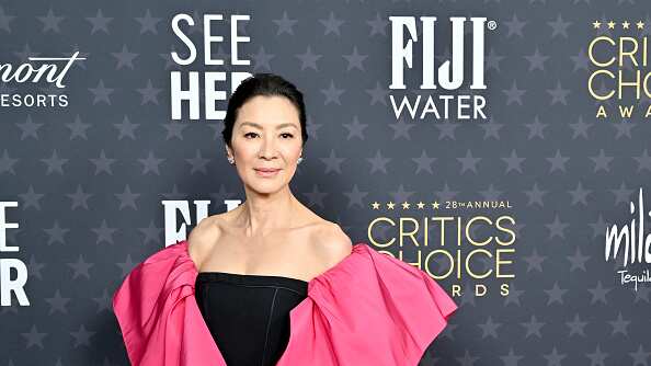 El nuevo look de Michelle Yeoh generó revuelo en redes
