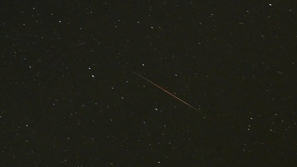 Revisa qué pasa cuando escribes meteorito en Google