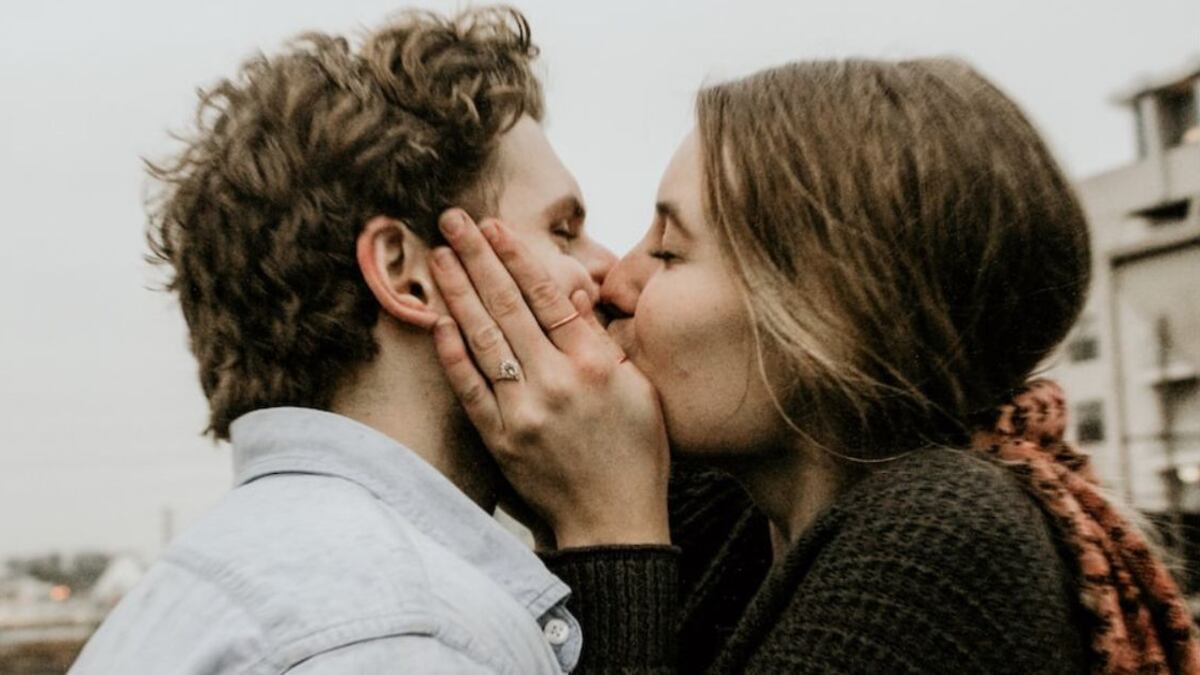 Trucos para besar a un hombre: 5 consejos de los sexólogos para hacerlo más y mejor