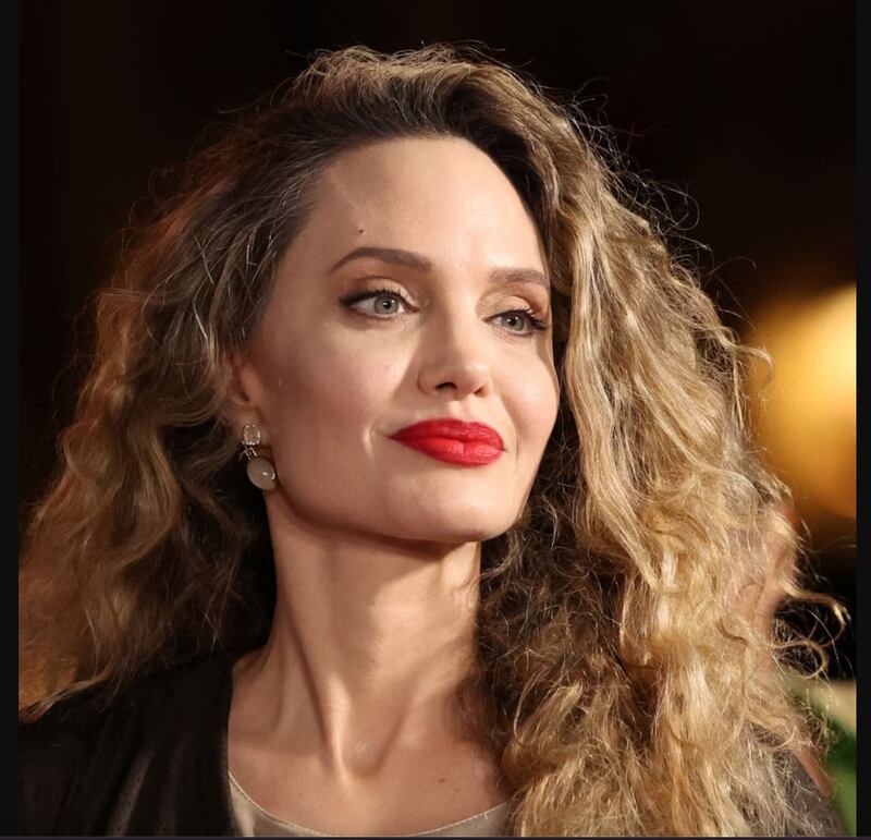 Angelina Jolie a los 50 años