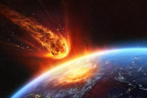 Un cometa más grande que el Monte Everest viene a la Tierra a toda velocidad