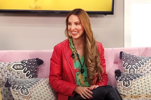 Mafe Walker, la mujer que “habla alienígena”, vuelve tras los avistamientos de ovnis: “Habrá cambios drásticos…”