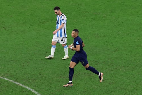 ¿Compañerismo puro?: Messi y Mbappé se cantaron los goles en la cara
