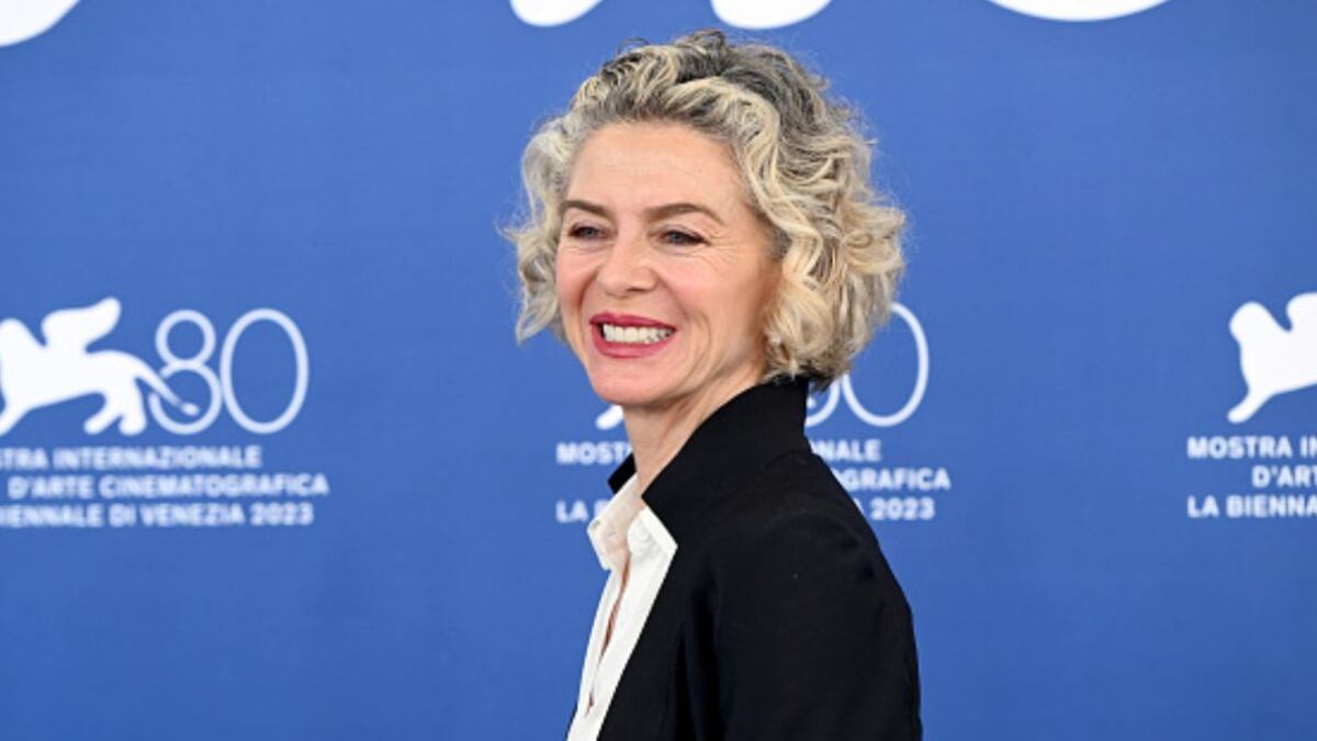 La Gaviota vuela alto en Venecia: Margarita Rosa de Francisco a sus 58 premiada y ejemplo de elegancia