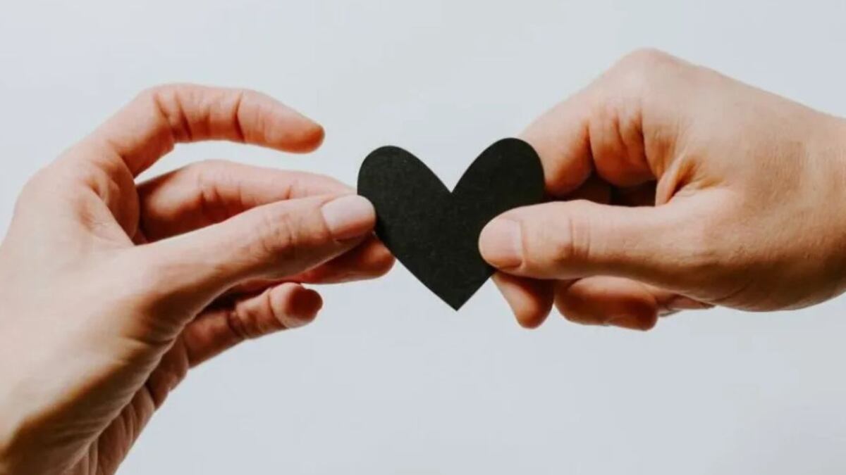 Los 3 hombres del zodiaco que menos se comprometen en una relación de amor