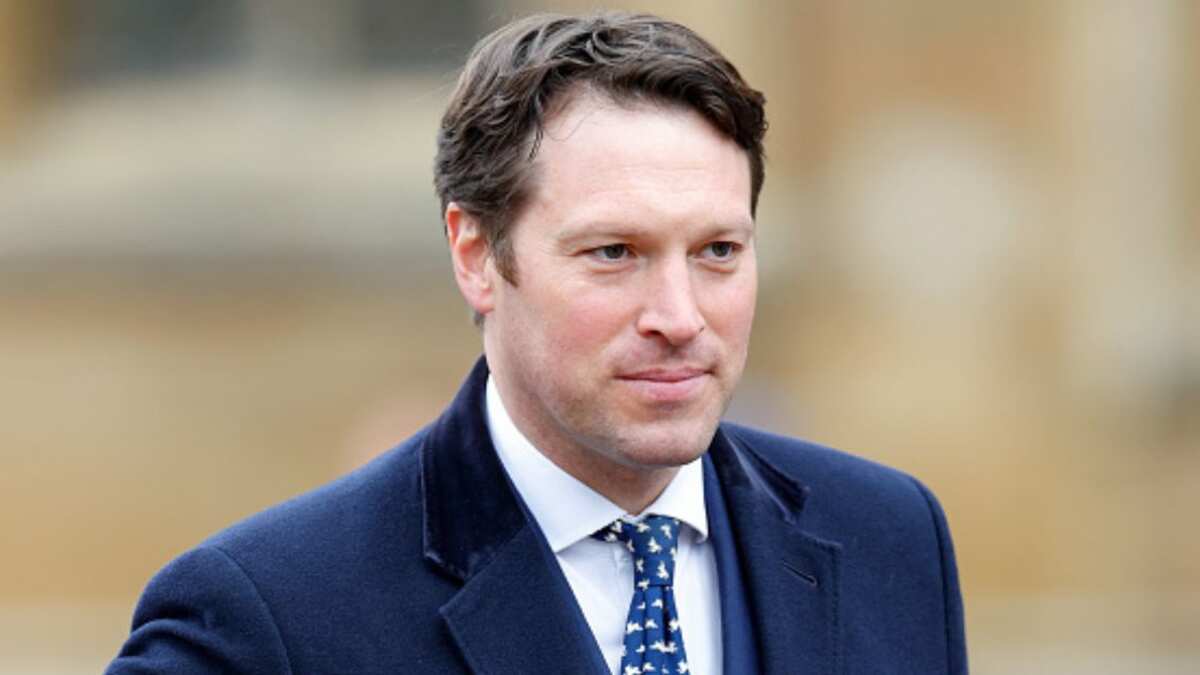 El fiel escudero del rey Carlos que se roba todas las miradas en sus fotos hace revelador anuncio