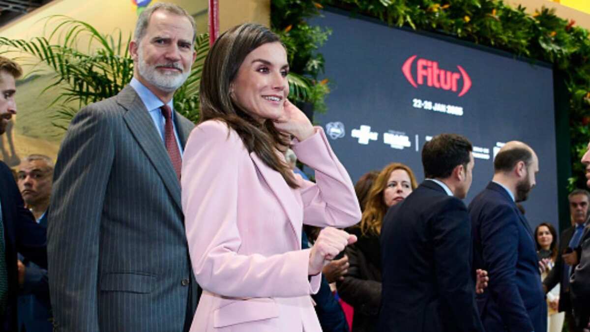 El comentado gesto de Letizia con una periodista en medio del caos sorprendió a todos y que se volvió viral