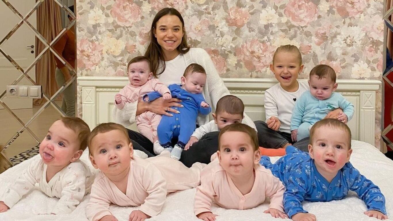 Joven rusa anhela tener más de 100 hijos.