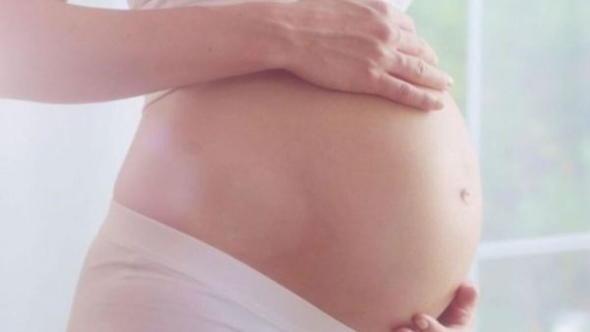 Hannah Merton de 23 años era estéril pero un tratamiento hizo que saliera embarazada de quintillizos