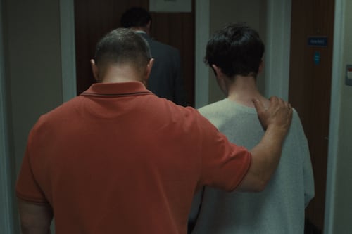 No es terror, pero aterra: esta serie acaba de hacer historia y deja en shock a padres de familia