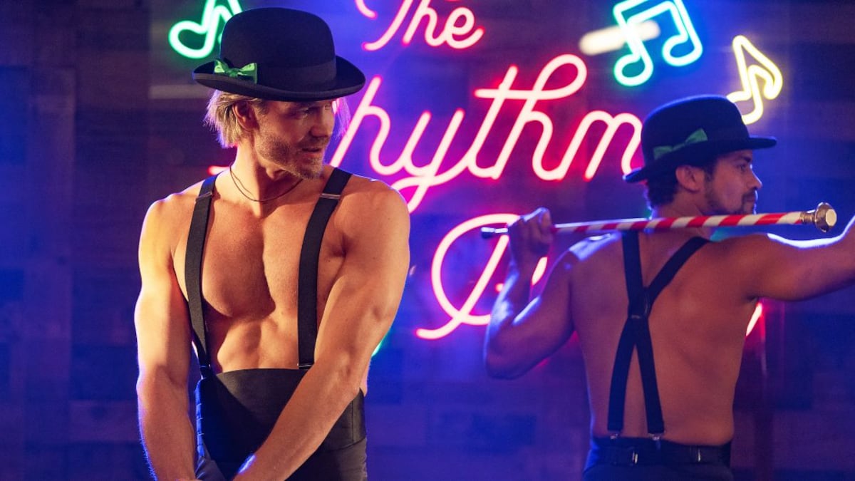 Escena de la película 'Los festivos caballeros'