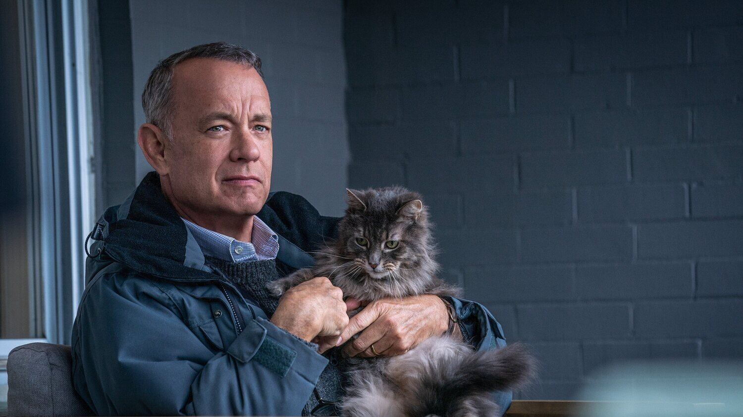 Tom Hanks interpreta a un hombre de la tercera edad cascarrabias y muy obstinado
