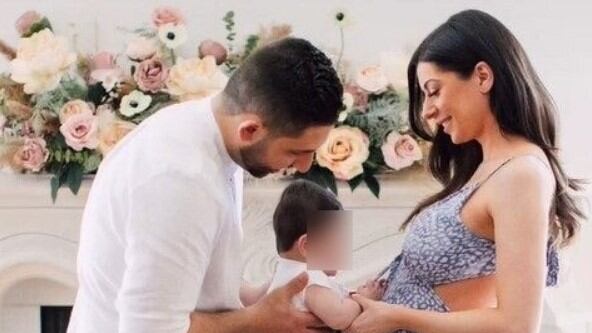 La mujer dio a luz a dos bebés en apenas 11 meses