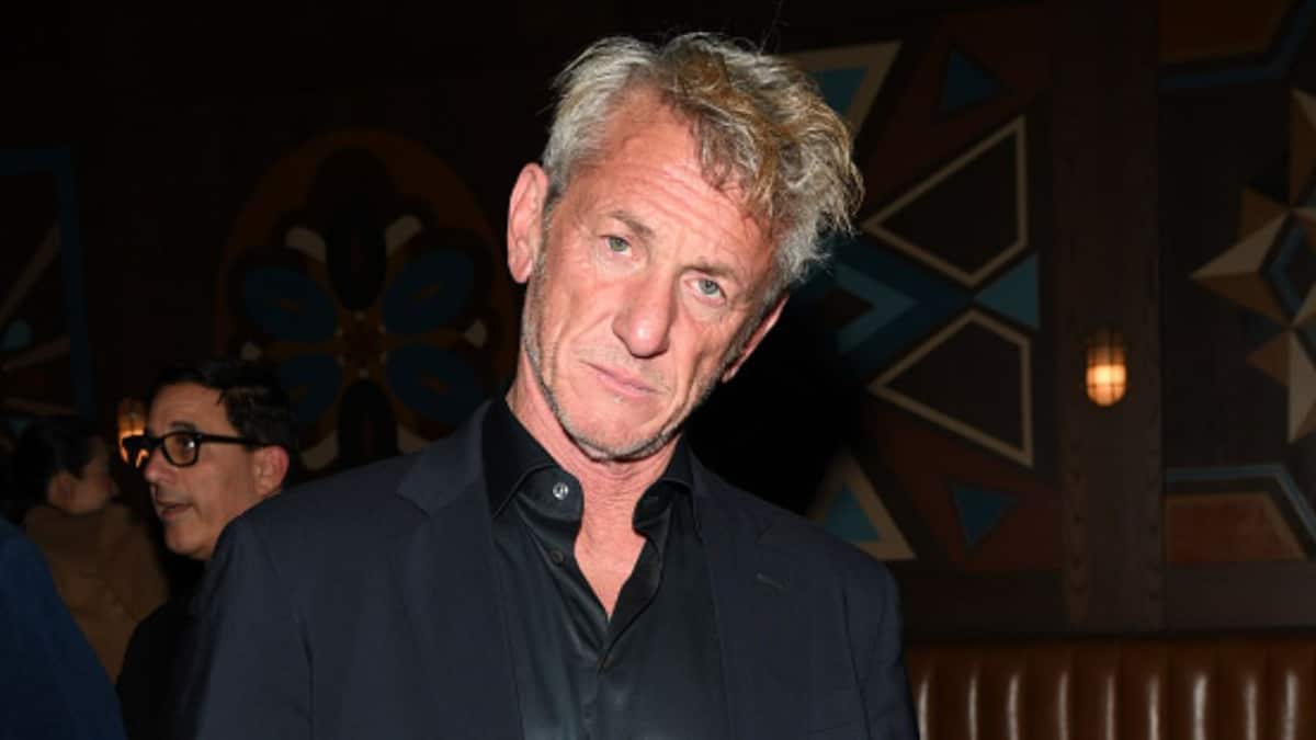 La foto de Sean Penn que generó polémica mundial: su apasionado beso con su nueva novia 34 años menor