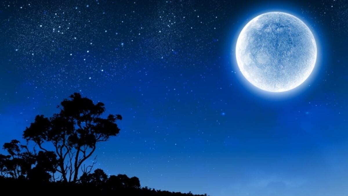 Hoy es la Superluna Azul de agosto 2023: cómo y cuándo verla y por qué es única