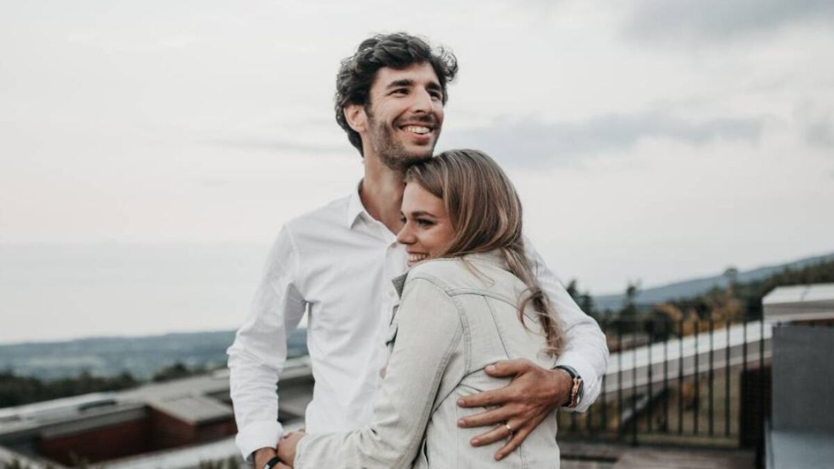 ¿Cómo saber que un hombre te quiere? Las 8 claves que te lo demostrarán