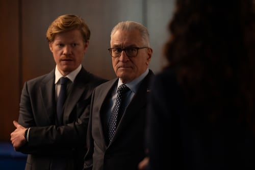 “Día Cero” es un fenómeno mundial, pero no es la más vista en Netflix: esta sorpresiva serie la superó