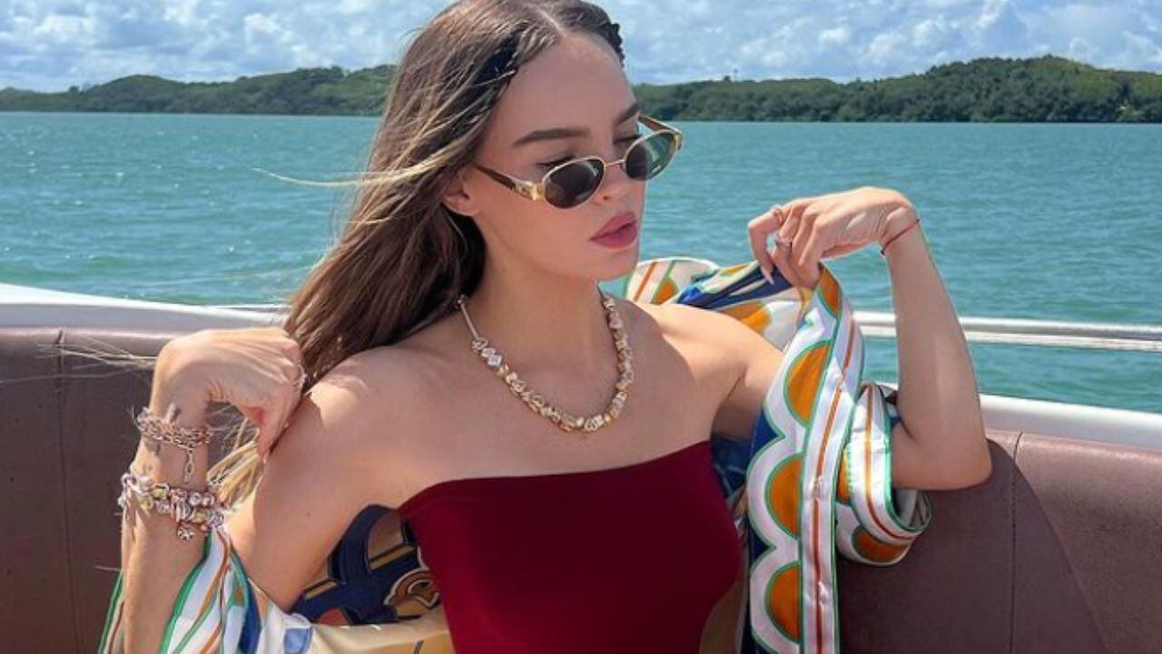 Belinda y Peso Pluma desatan rumores de romance por una fotografía