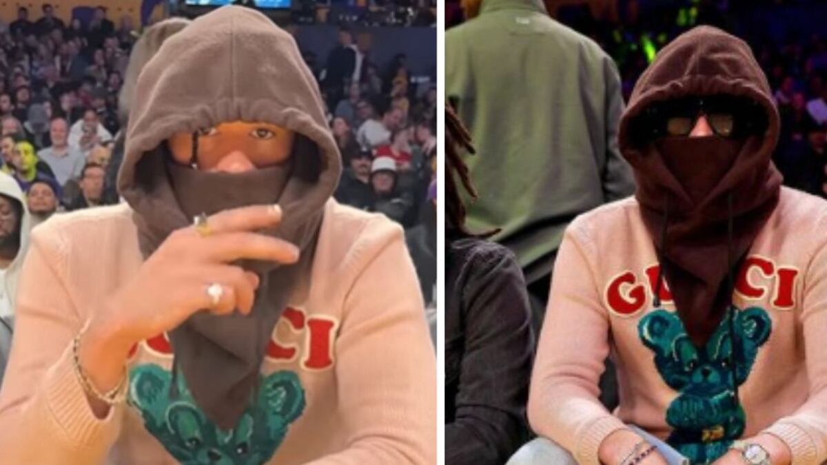 El cantante puertorriqueño Bad Bunny, desaparecido del ojo público tras lanzarle por los aires el celular a una fanática