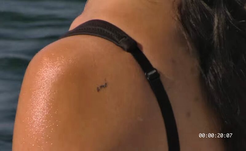 Ángela Aguilar se hizo un nuevo tatuaje.