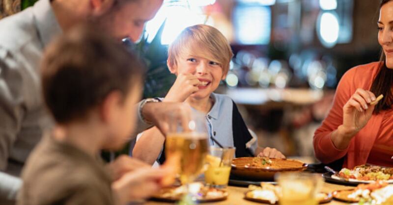 restaurantes que no aceptan niños