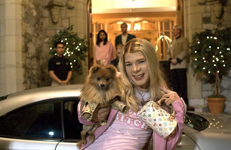 Escenas de '¿Y dónde están las rubias?'