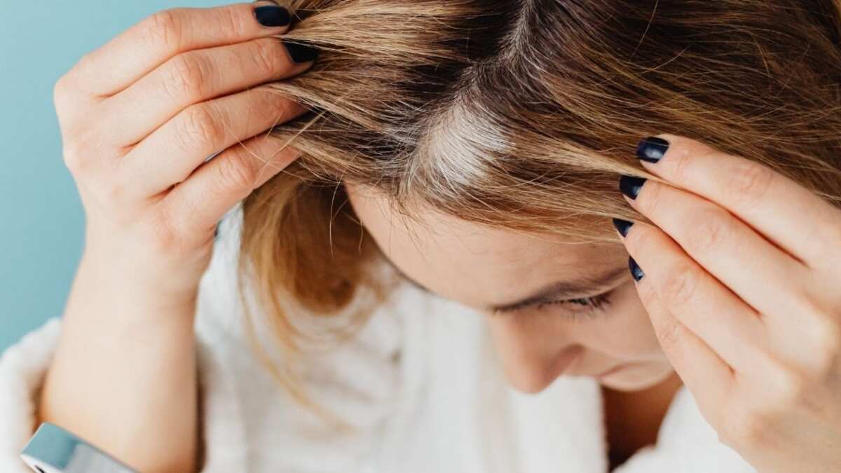 ¡Adiós mitos! Estudio reveló la verdadera razón de la aparición prematura de canas