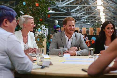 Familia Real saluda al príncipe Harry por primera vez en tres años pero olvida a Meghan Markle