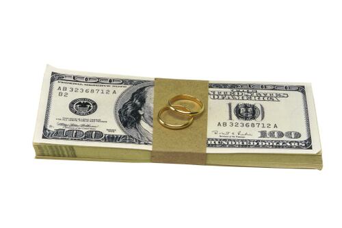 Pareja se casó y divorció 12 veces para obtener beneficios de pensiones