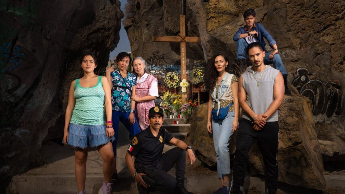 La adictiva serie mexicana sobre un polémico amor prohibido que está arrasando en Netflix