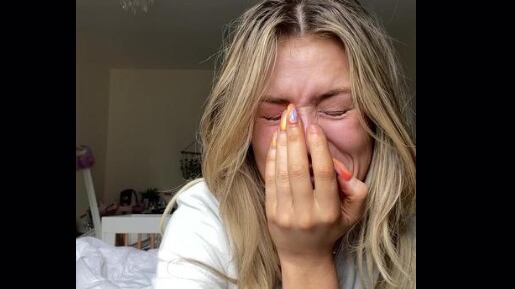 Liana llora por las duras críticas al nombre de su bebé